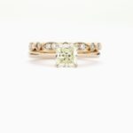 300x300_262549_Elegant Solitairesormus GIA vivid rose 101ct N Vs1 radiant timantti 18k rosekulta gia radiant cut diamond engagement ring koko 16.5_3