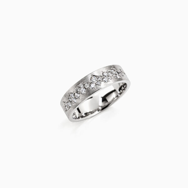 Men_unique_diamond_wedding_band_fracture Men_unique_diamond_wedding_band_fracture
