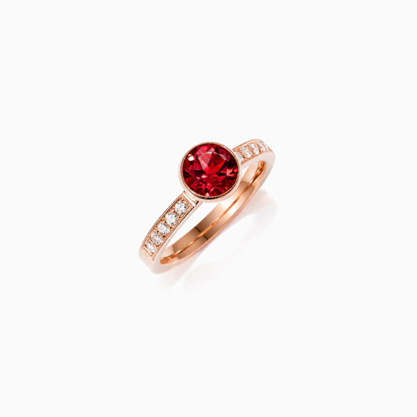 rubiini_bezel_vintage_sormus rubiini_bezel_vintage_sormus